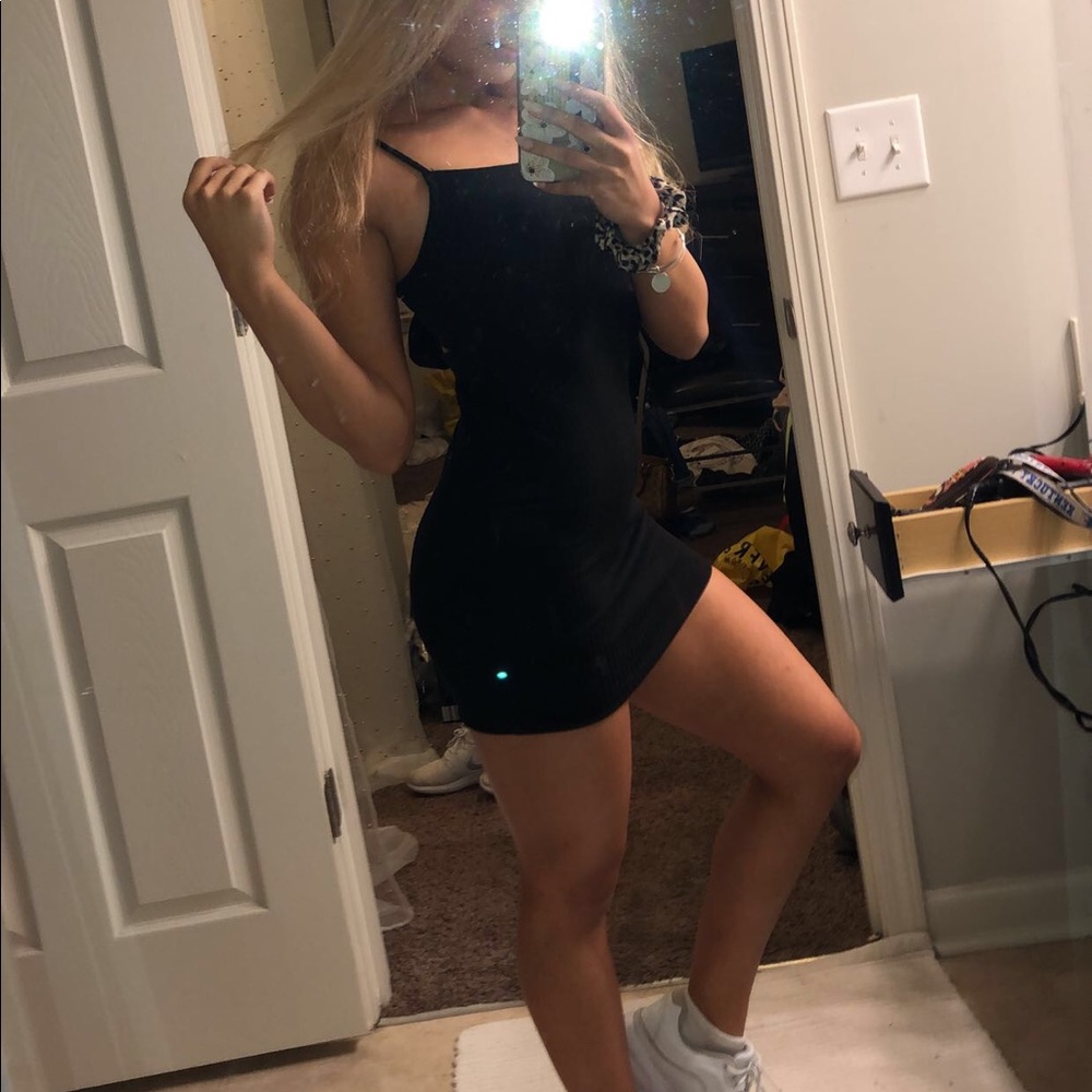 Black Dress Body con